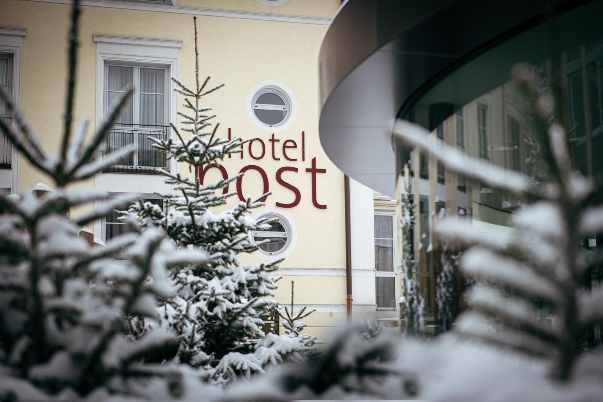Hotel Post Alpine Cityflair Brunico Kültér fotó
